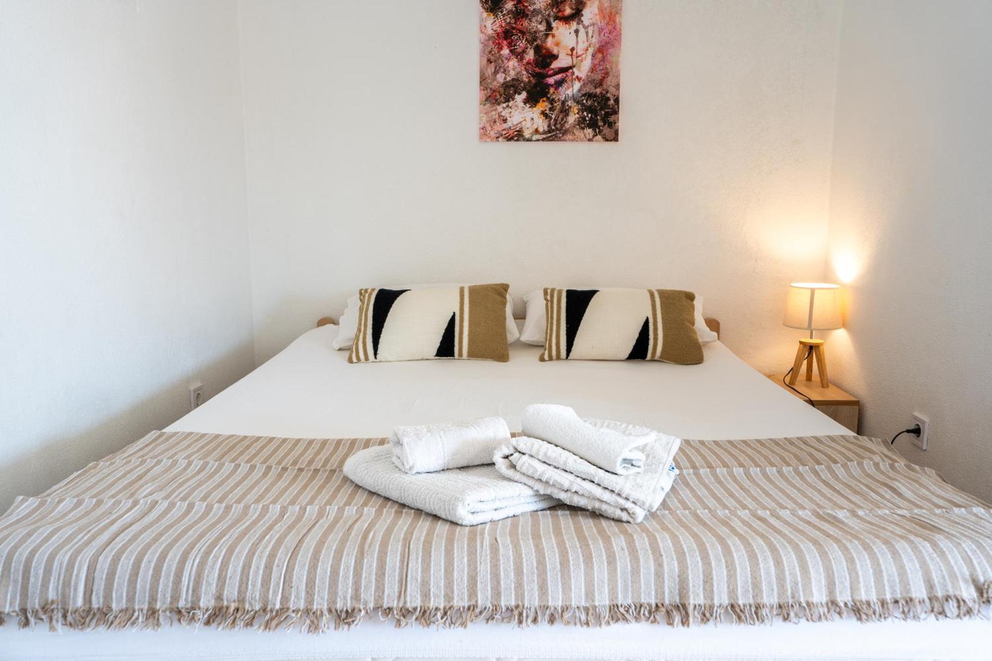 Apartments Miki Bar Eksteriør billede